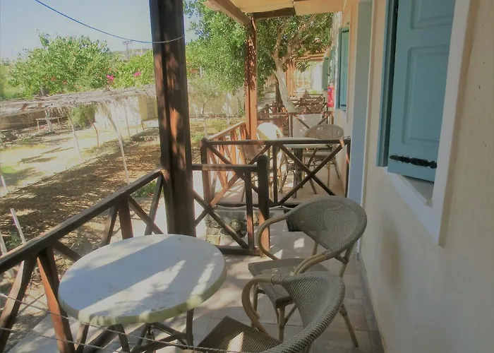 Santorini Camping/rooms