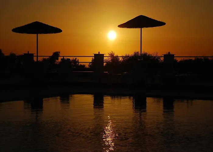 Santorini Camping/rooms 2* Fira (Santorini)