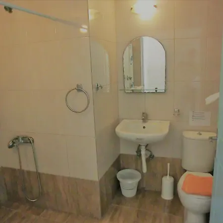 Кемпинг Santorini Camping/rooms Тира