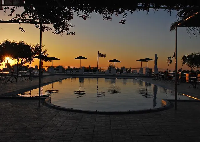 Santorini Camping/rooms