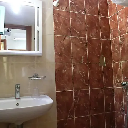 Santorini Camping/rooms Camping Fira (Santorini)