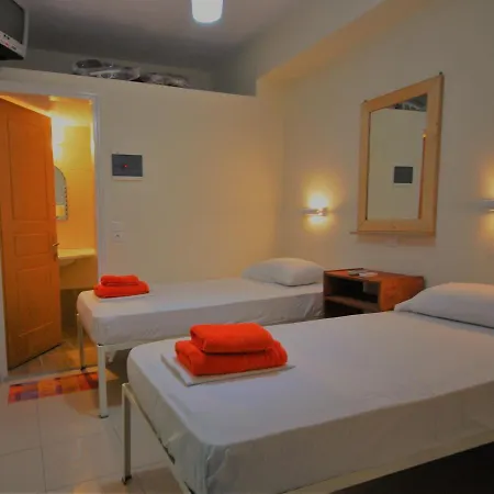 Santorini Camping/rooms Camping 2*