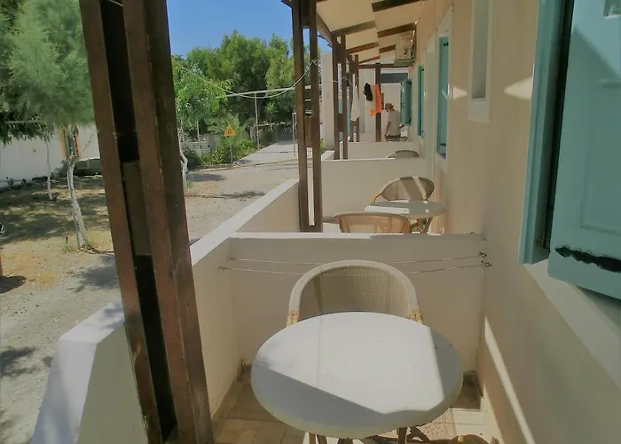 Santorini Camping/rooms Camping Fira (Santorini)