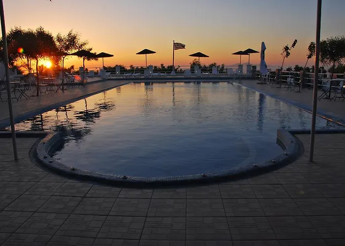 אתר קמפינג Santorini Camping/rooms